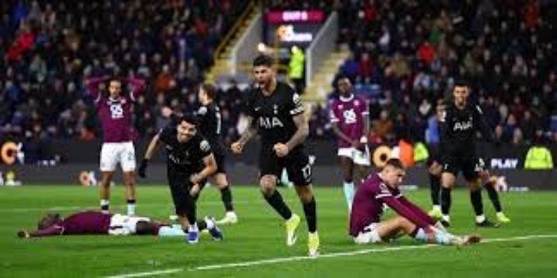 英超裁判体系再度承压：安博体育追踪制度层面隐忧 - 安博体育