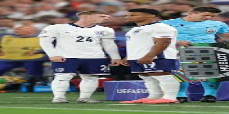 战术亮点解析：中前场默契与关键球员表现 -安博体育