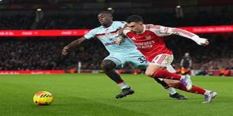 英超争冠格局突变—曼城与阿森纳双双滑铁卢-安博体育